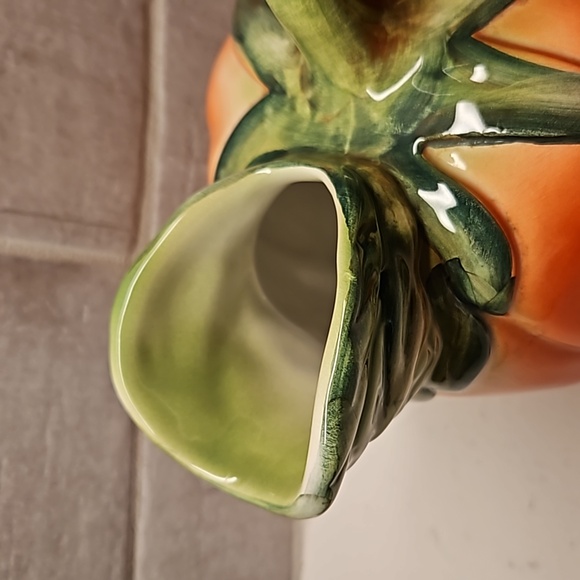 Pitcher, Italy - Picture 2 of 7